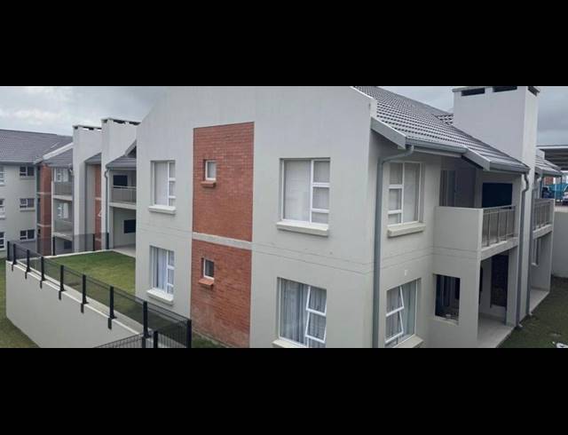 3 BEDROOM APARTMENT FOR SALE IN GEORGE SOUTH